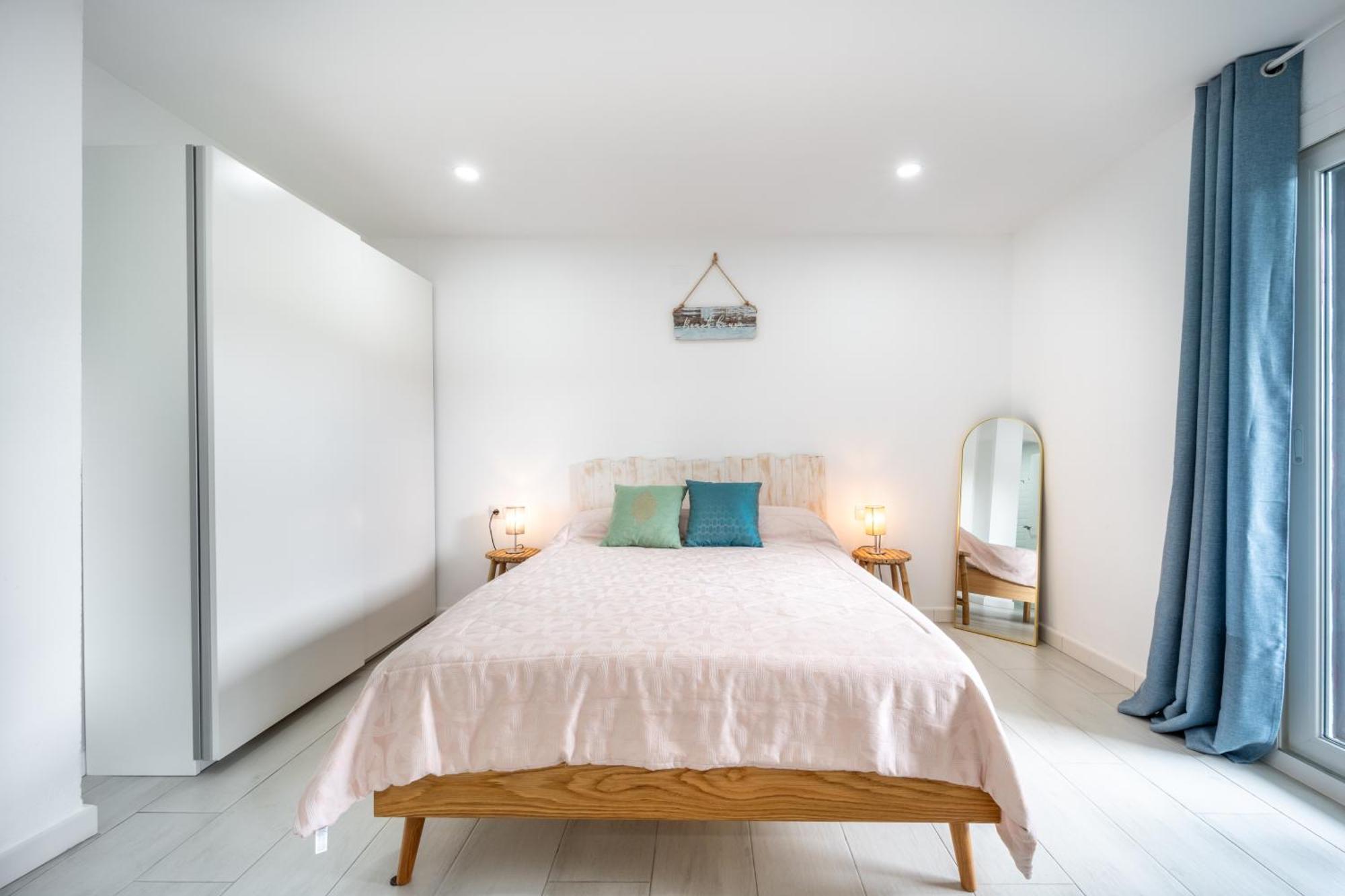 A Terrace With Sea View, 2 Bedrooms Apartment In 贝纳尔马德纳 外观 照片
